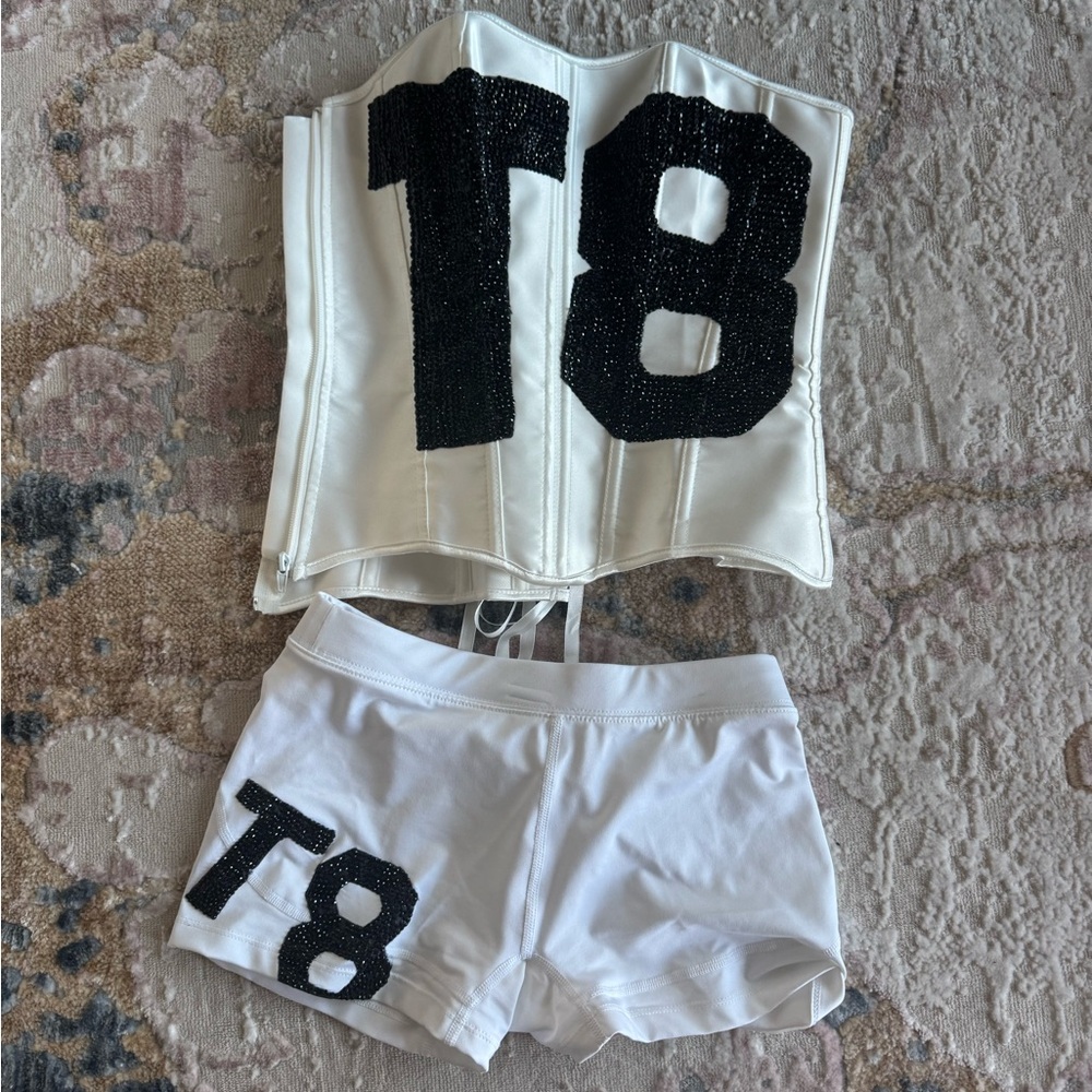 Hand bedazzled Tate McRae white concert/ tour outfit replaca in side small.